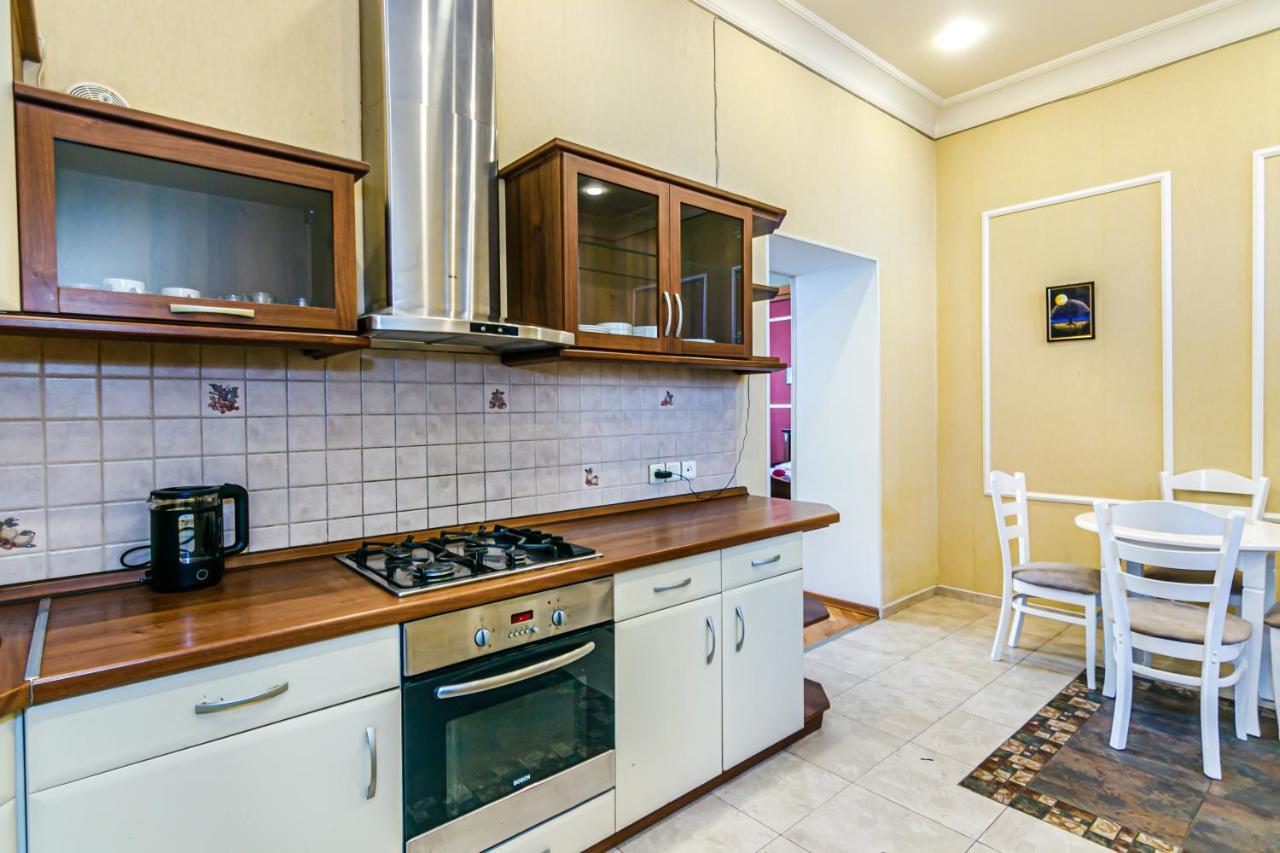 Windy City Apartment Bakoe Buitenkant foto