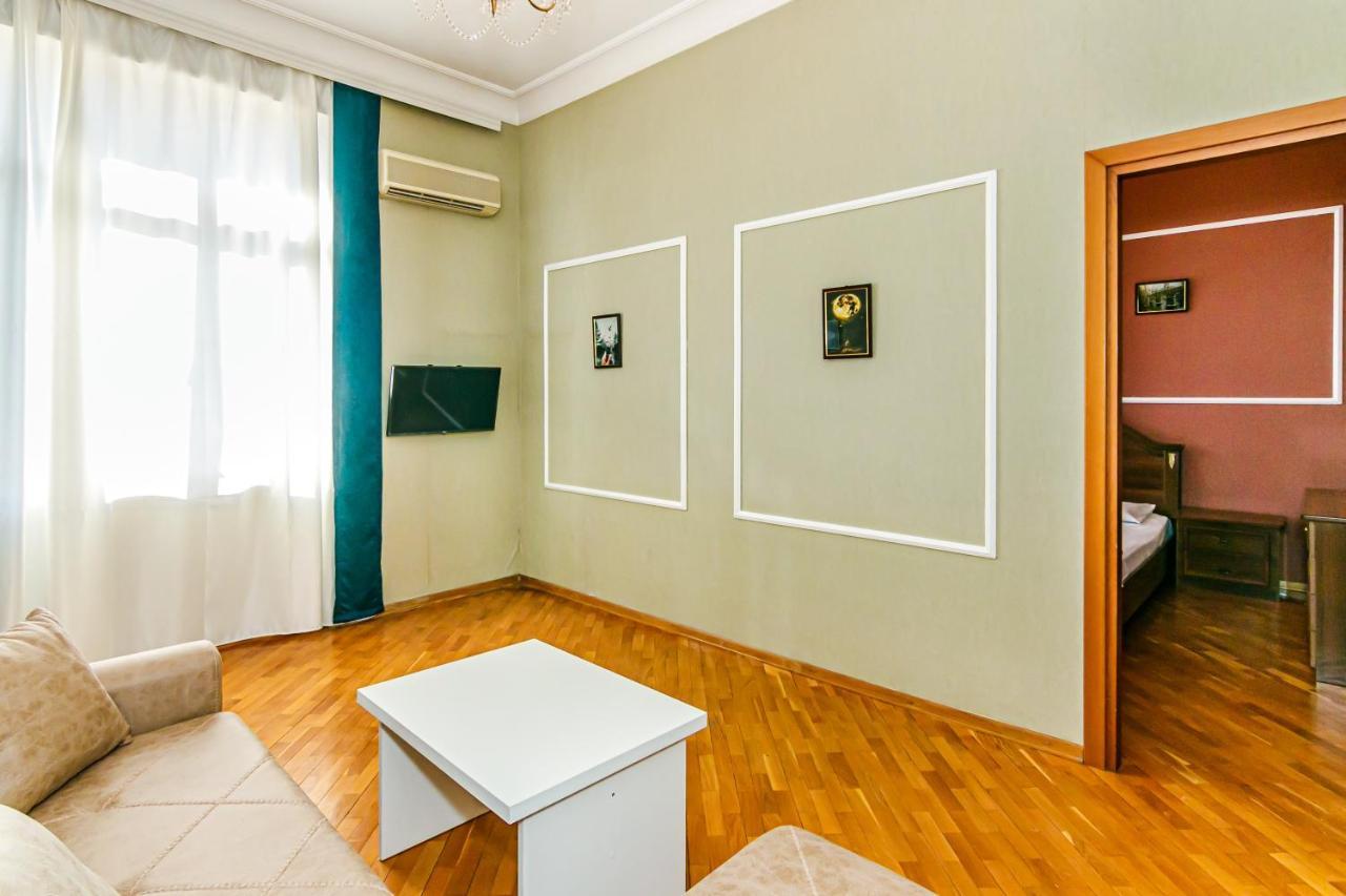 Windy City Apartment Bakoe Buitenkant foto
